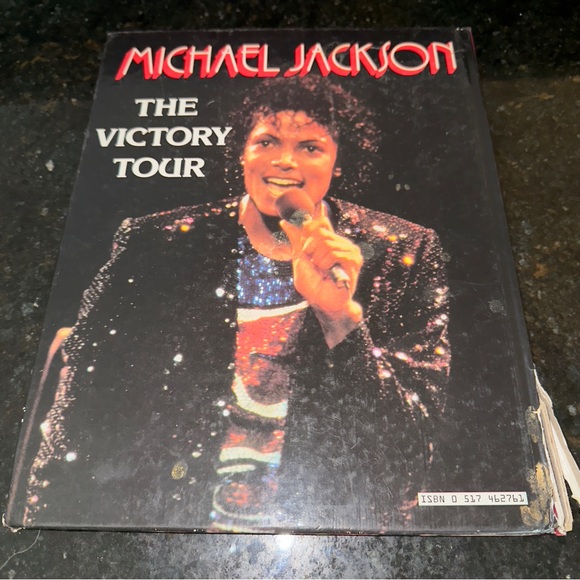 Michael Jackson The Victory Tour 1984 David Levenson Book - Picture 2 of 5